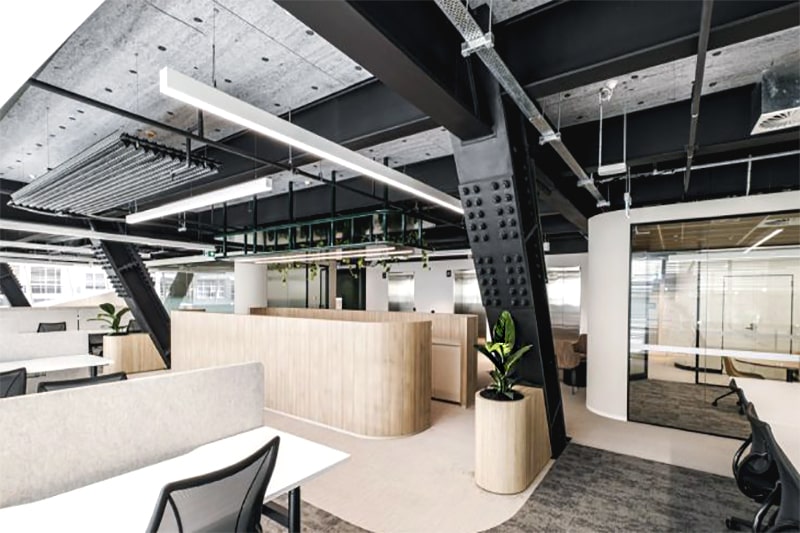 Office area inside the 183-185 Clarence Street building with FTF Group's® X-Wing® and Compact® Chilled Beams Office area inside the 183-185 Clarence Street building with FTF Group's® X-Wing® and Compact® Chilled Beams